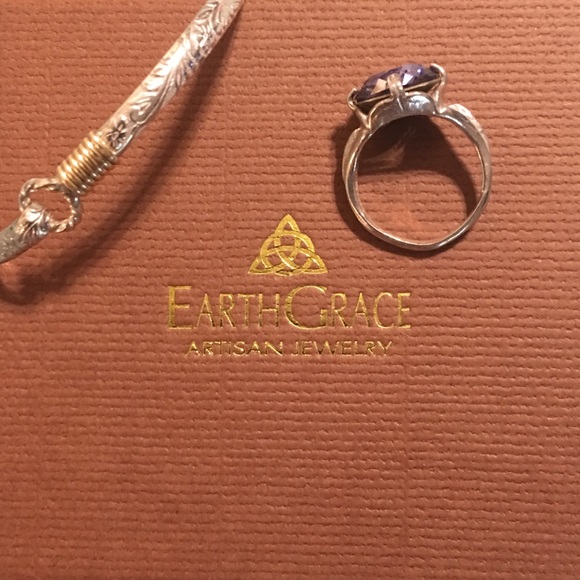 🌸SOLD🌸 2 Piece Earth Grace Artisan Jewelry Set - Picture 5 of 8